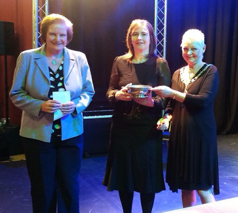 Provost-presenting-trophy